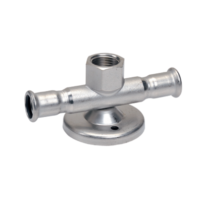 Roostevabast terasest istuv naiste särk